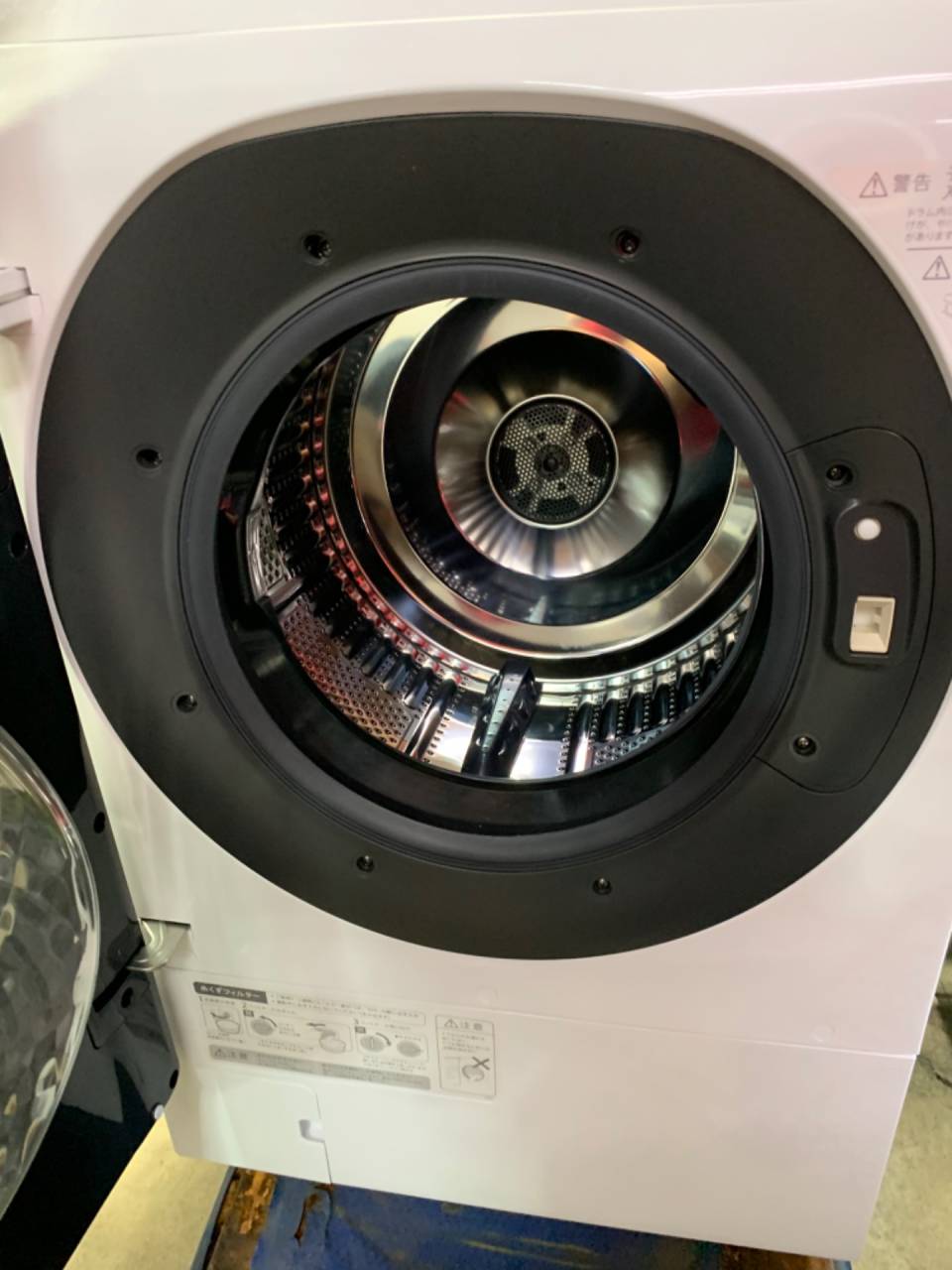 【買取り情報】シャープ ドラム式洗濯機 ES-W114-SL　2022年製を一宮市のお客様より出張買取させていただきました 
